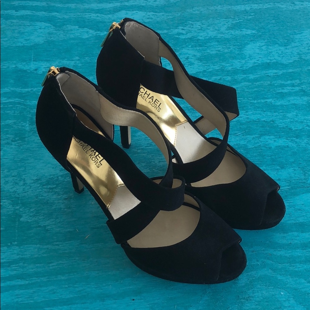 Michael Kors Zipper Back Suede Heel. Black.